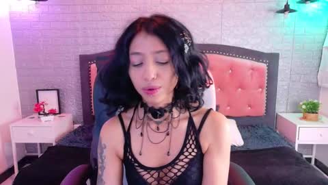 Snapshot of redhotter_ chatting on March 2026 07:53:01 PM Lili Lopez online show from March 2026 07:53:01 PM