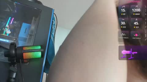 Snapshot of redjina_angel chatting on October 2025 01:07:01 PM Redjina online show from October 2025 01:07:01 PM