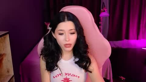 Snapshot of redmidnight_ chatting on March 2026 08:25:01 PM Kiara online show from March 2026 08:25:01 PM