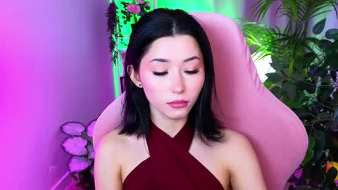 Snapshot of redmidnight_ chatting on April 2026 08:25:02 PM Kiara online show from April 2026 08:25:02 PM