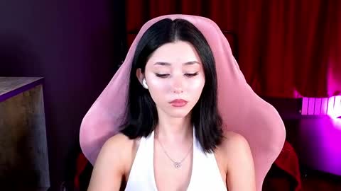 Snapshot of redmidnight_ chatting on May 2026 09:23:01 PM Kiara online show from May 2026 09:23:01 PM