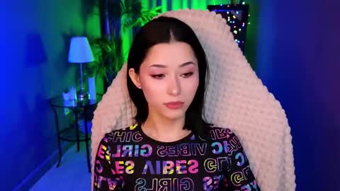 Snapshot of redmidnight_ chatting on May 2026 08:47:01 PM Kiara online show from May 2026 08:47:01 PM