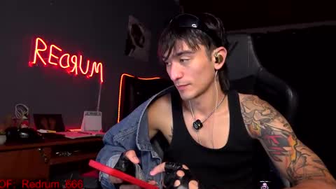 Red online show from October 2025 06:16:02 PM