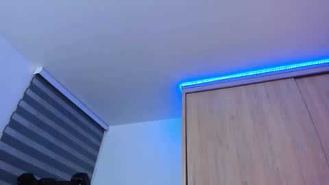 redski77 online show from January 2025 08:17:01 AM