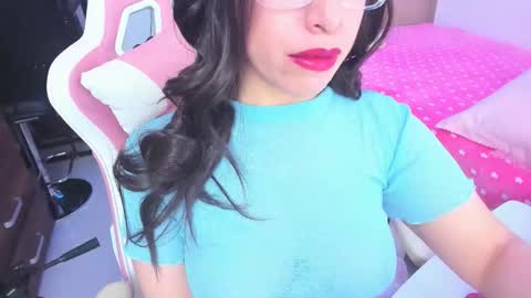 Snapshot of redski77 chatting on March 2026 06:52:02 AM redski77 online show from March 2026 06:52:02 AM