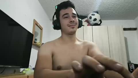 Snapshot of redsoul951869 chatting on October 2025 05:28:01 AM RedsoulReaver online show from October 2025 05:28:01 AM