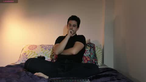 Snapshot of redsoul951869 chatting on November 2025 12:10:01 AM RedsoulReaver online show from November 2025 12:10:01 AM