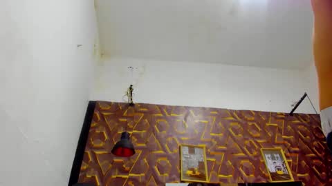 reed_kitty online show from December 2025 12:25:02 PM