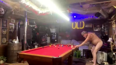 Lee online show from April 2026 02:11:02 AM