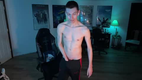 Snapshot of reelbigwang chatting on March 2025 04:26:02 AM reelbigwang online show from March 2025 04:26:02 AM