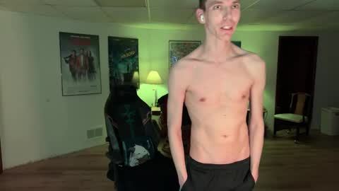 Snapshot of reelbigwang chatting on March 2025 03:45:01 AM reelbigwang online show from March 2025 03:45:01 AM