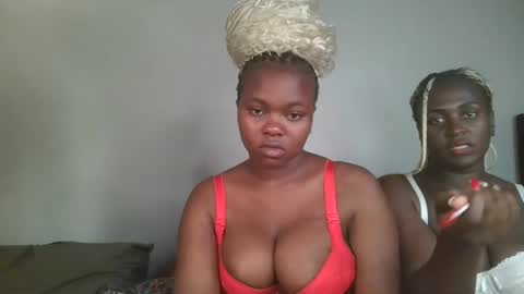 Snapshot of reenie_barbie chatting on February 2025 07:38:01 PM barbie online show from February 2025 07:38:01 PM