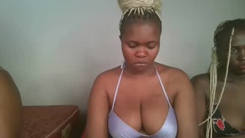 Snapshot of reenie_barbie chatting on February 2025 01:52:02 AM barbie online show from February 2025 01:52:02 AM