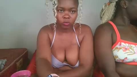 Snapshot of reenie_barbie chatting on February 2025 05:26:02 AM barbie online show from February 2025 05:26:02 AM