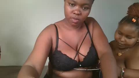 Snapshot of reenie_barbie chatting on February 2025 07:10:02 PM barbie online show from February 2025 07:10:02 PM