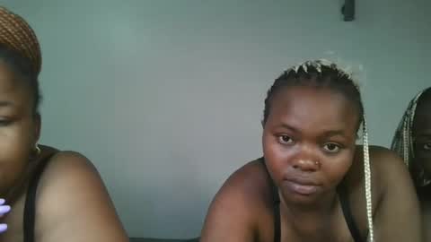 Snapshot of reenie_barbie chatting on February 2025 05:04:01 AM barbie online show from February 2025 05:04:01 AM