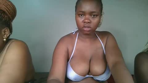 Snapshot of reenie_barbie chatting on February 2025 01:36:01 AM barbie online show from February 2025 01:36:01 AM