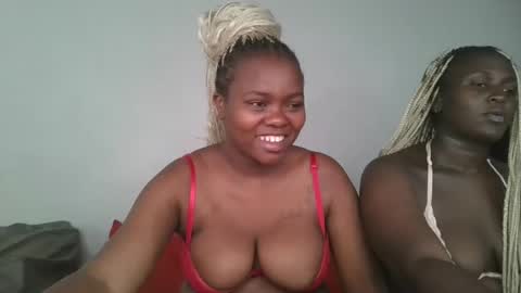 Snapshot of reenie_barbie chatting on February 2025 05:55:02 AM barbie online show from February 2025 05:55:02 AM