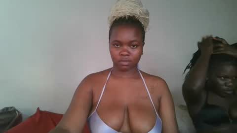 Snapshot of reenie_barbie chatting on February 2025 06:38:02 AM barbie online show from February 2025 06:38:02 AM