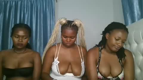 Snapshot of reenie_barbie chatting on February 2025 05:39:01 PM barbie online show from February 2025 05:39:01 PM