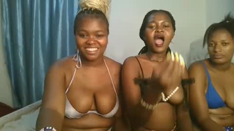 Snapshot of reenie_barbie chatting on February 2025 09:55:01 PM barbie online show from February 2025 09:55:01 PM