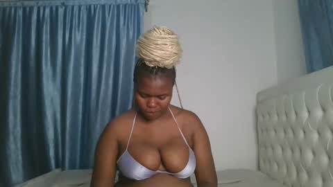 Snapshot of reenie_barbie chatting on March 2025 01:26:01 AM barbie online show from March 2025 01:26:01 AM