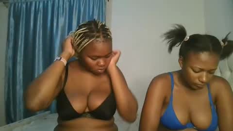 Snapshot of reenie_barbie chatting on March 2025 03:41:01 AM barbie online show from March 2025 03:41:01 AM