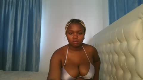 Snapshot of reenie_barbie chatting on March 2025 05:44:02 AM barbie online show from March 2025 05:44:02 AM