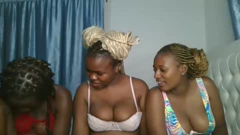 Snapshot of reenie_barbie chatting on March 2025 06:00:01 PM barbie online show from March 2025 06:00:01 PM