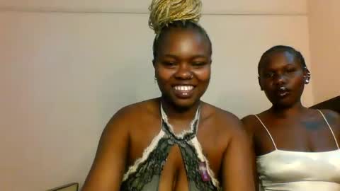 Snapshot of reenie_barbie chatting on December 2025 06:12:02 PM barbie online show from December 2025 06:12:02 PM