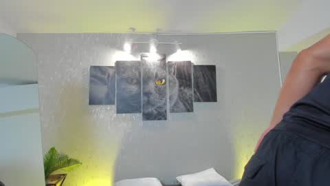 Regan online show from December 2024 04:02:02 AM