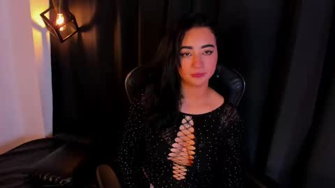   online show from November 2025 04:11:02 AM