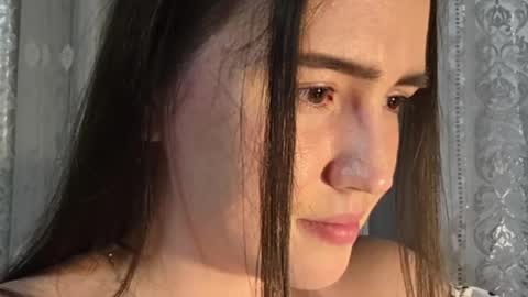 Snapshot of reginadiroma chatting on May 2026 05:18:01 PM Regina online show from May 2026 05:18:01 PM
