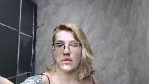 Regina online show from February 2025 06:53:02 AM