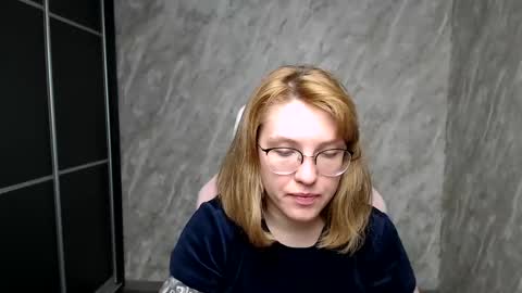 Regina online show from March 2025 05:57:02 AM