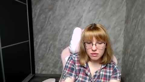 Regina online show from March 2025 05:59:02 AM