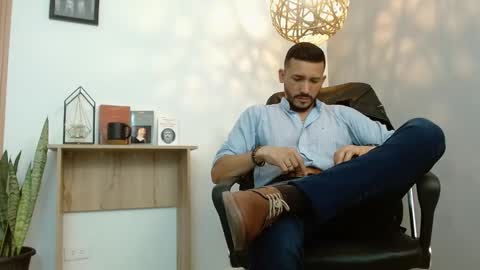   REIKO  online show from January 2025 07:48:01 PM