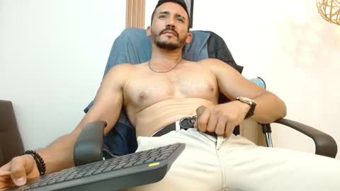   REIKO  online show from February 2025 10:11:01 PM