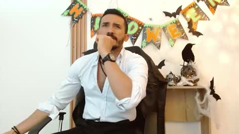   REIKO  online show from October 2025 09:24:01 PM