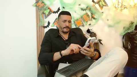   REIKO  online show from October 2025 03:12:02 PM