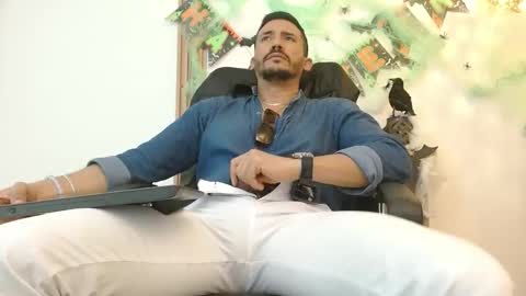   REIKO  online show from October 2025 04:51:02 PM