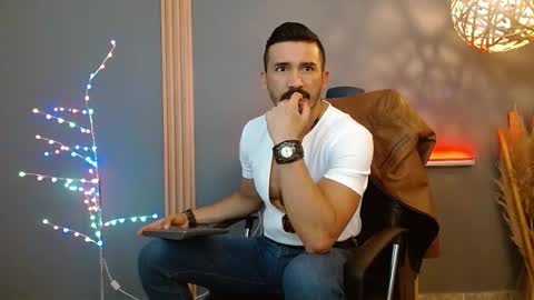   REIKO  online show from February 2026 07:28:01 PM