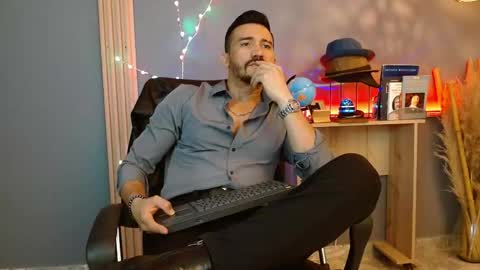   REIKO  online show from March 2026 02:43:01 PM