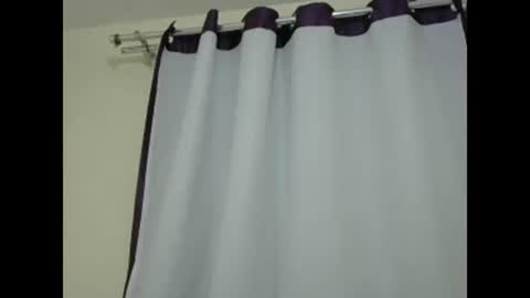 Snapshot of reina_2 chatting on February 2025 09:58:02 PM cutie online show from February 2025 09:58:02 PM