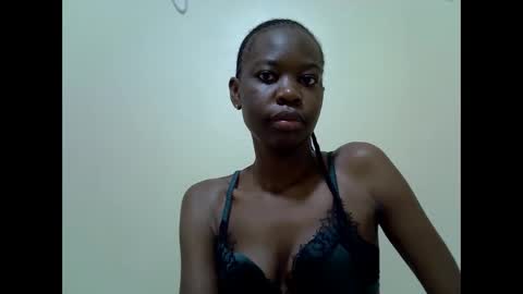 Snapshot of reina_2 chatting on March 2026 07:45:02 AM cutie online show from March 2026 07:45:02 AM