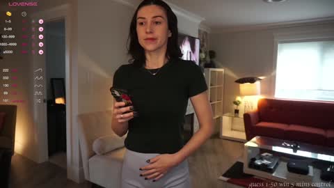 Snapshot of remibliss chatting on December 2024 06:25:01 PM Remi online show from December 2024 06:25:01 PM