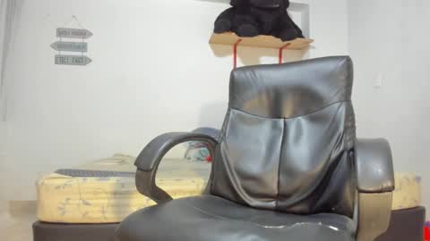 Rmy Steen online show from February 2025 01:19:02 AM