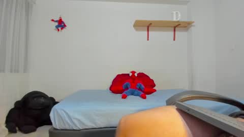 Rmy Steen online show from September 2025 12:11:01 AM