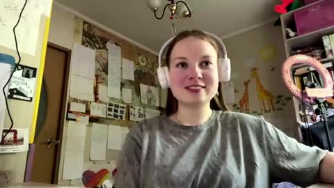 Snapshot of renaeorabuena chatting on June 2026 09:23:02 AM Annabel online show from June 2026 09:23:02 AM