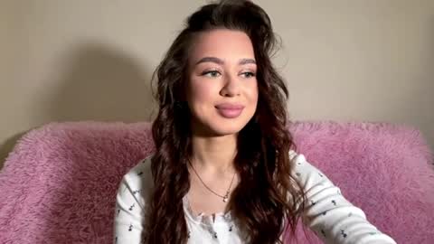 Mila online show from April 2026 03:16:01 PM